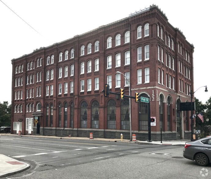 More Photos Of 152 E High St, Pottstown Loft Creative Space For Lease