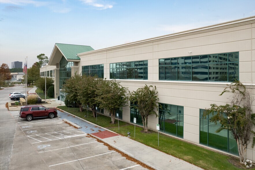More Photos Of 390 Benmar Dr, Houston Office For Sale
