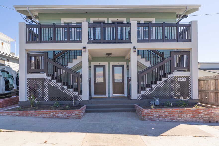 More Photos Of 2919 Ivy St, San Diego Apartments For Sale