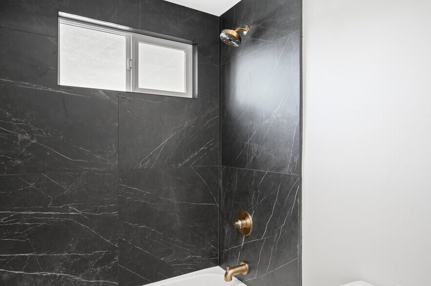 More Photos Of 329 N Pico Ave, Fallbrook Apartments For Sale