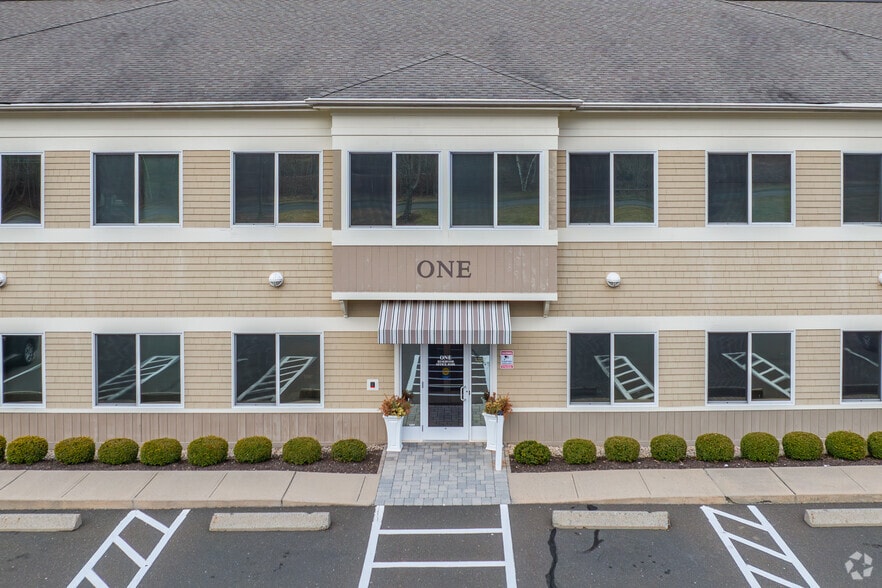 More Photos Of 1449 Old Waterbury Rd, Southbury Office For Sale