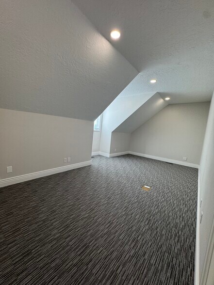 More Photos Of 3585 N University Ave, Provo Office For Lease