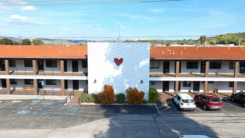 More Photos Of 21700 Golden Triangle Rd, Santa Clarita Medical For Lease