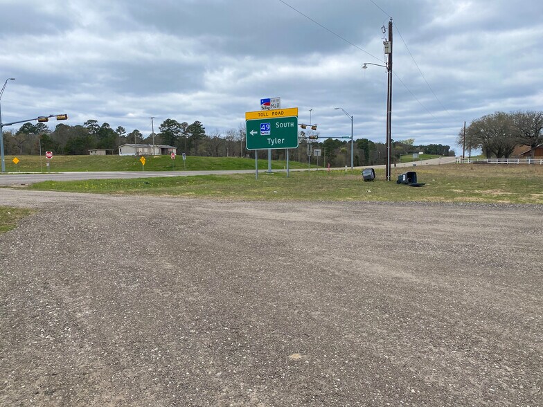 More Photos Of 19470 US Highway 69 N, Lindale Flex For Lease
