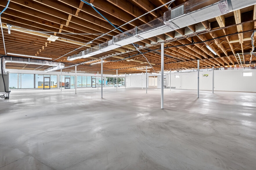 More Photos Of 519 Delaware Ave, Fort Pierce Warehouse For Sale