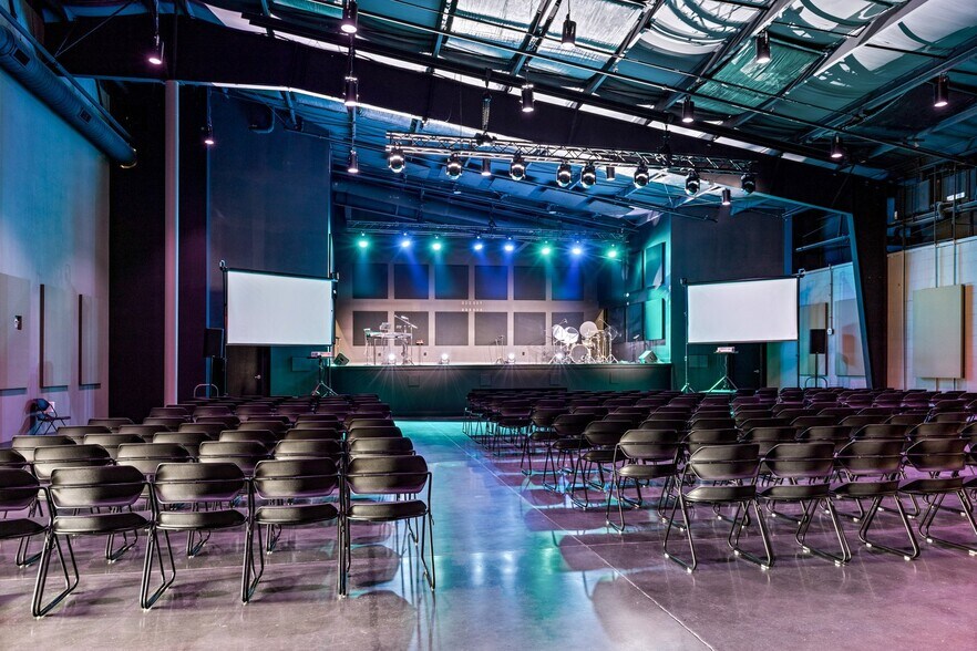 More Photos Of 1215 Tom Ginnever Ave, O'Fallon Religious Facility For Lease