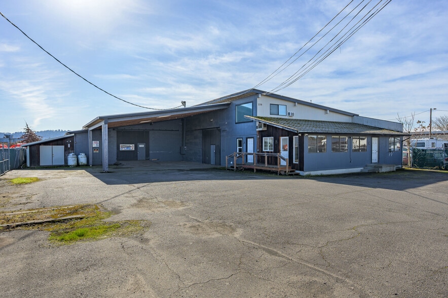 Primary Photo Of 2150 Cross St, Eugene Service For Lease
