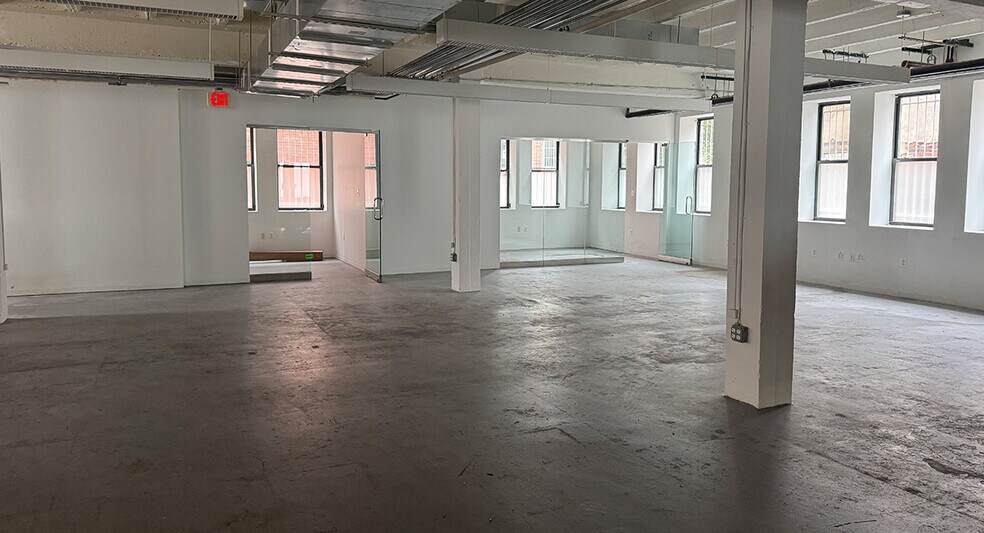 More Photos Of 918-922 U St NW, Washington Office For Sale