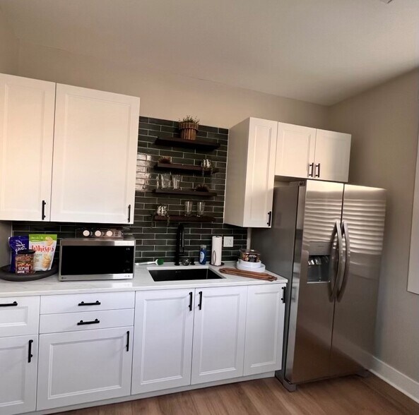 More Photos Of 301 W York St, Savannah Office For Sale