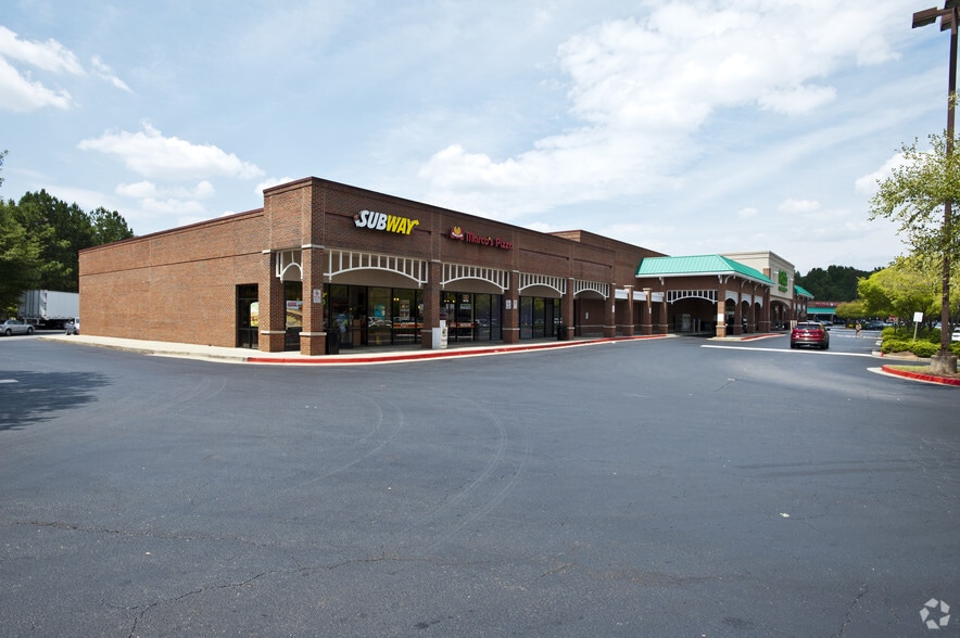 More Photos Of 13800 Highway 9, Alpharetta Storefront For Lease