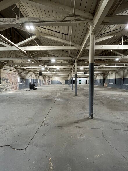 More Photos Of 99 5th Ave, Paterson Warehouse For Sale