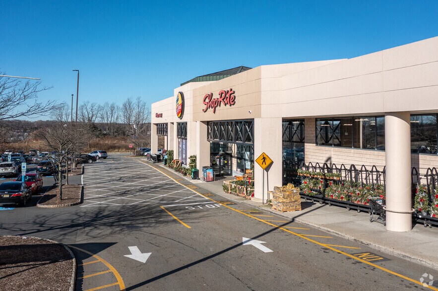 More Photos Of 495 Prospect Ave, West Orange Unknown For Lease