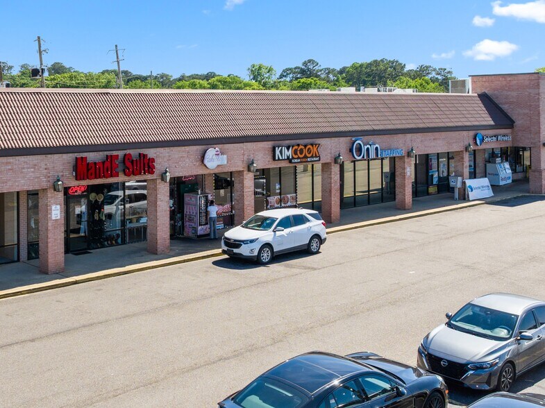 More Photos Of 6200-6228 Atlanta Hwy, Montgomery Storefront For Sale