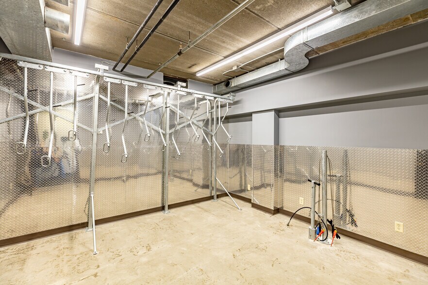 More Photos Of 9800 Shelard Pkwy, Plymouth Office For Lease