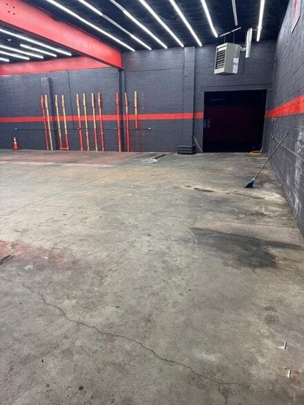 More Photos Of 277 E 16th St, Paterson Warehouse For Lease