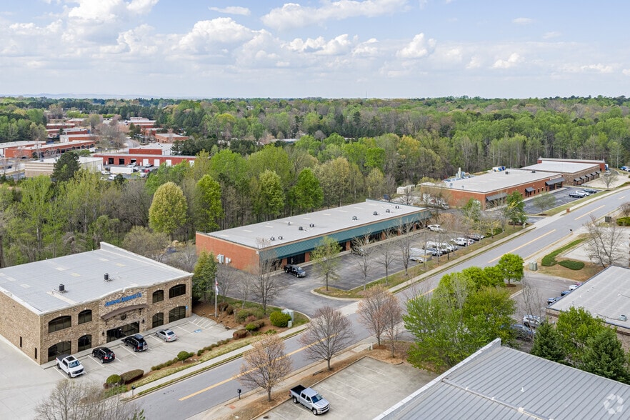 More Photos Of 5306 Palmero Ct, Buford Flex For Lease