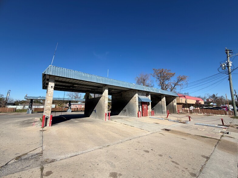 Primary Photo Of 217 E Little York Rd, Houston Carwash For Sale