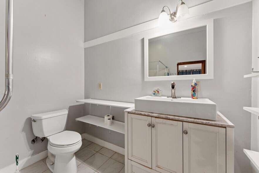 More Photos Of 1254 E 12th St, Oakland Apartments For Sale