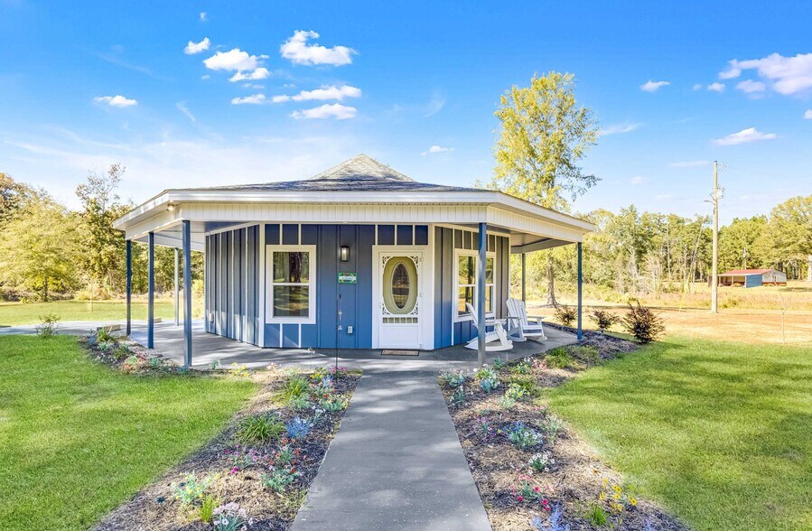 More Photos Of 110 Bethel Village Rd, Eastman Apartments For Sale