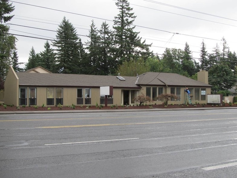 Primary Photo Of 250 NE 181st Ave, Portland Medical For Lease