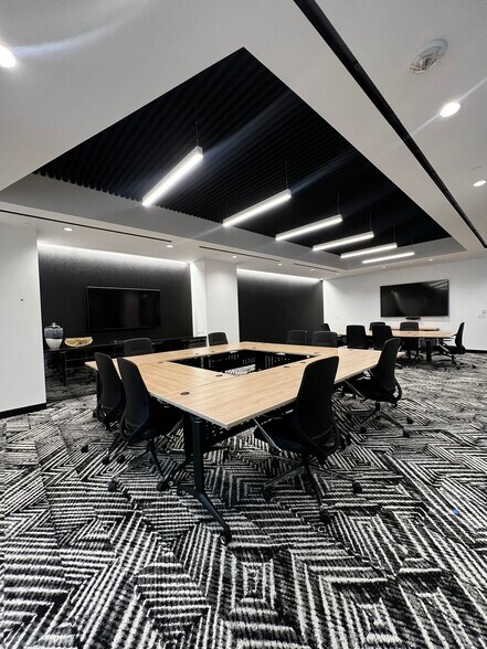 More Photos Of 3060 Williams Dr, Fairfax Office For Lease