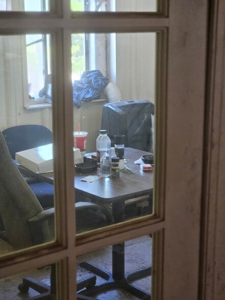 More Photos Of 2610 S Main St, Harrisonburg Warehouse For Lease