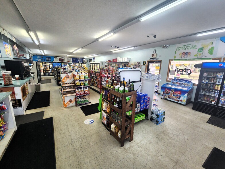 More Photos Of 2555 S Lachance Rd, Lake City Convenience Store For Sale
