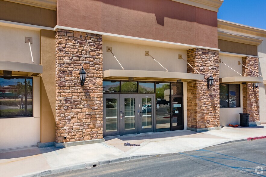 More Photos Of 20254 Hwy 18, Apple Valley Bank For Lease