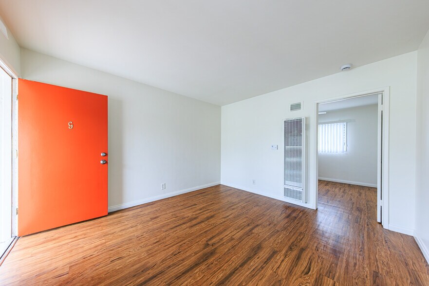 More Photos Of 650 W Wilson Ave, Glendale Apartments For Sale