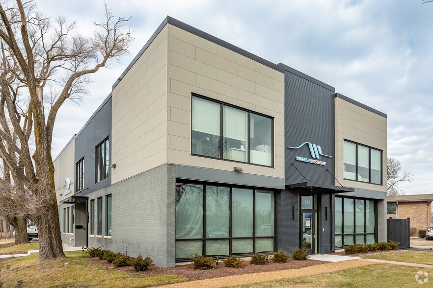 More Photos Of 436 W Frontage Rd, Northfield Medical For Lease