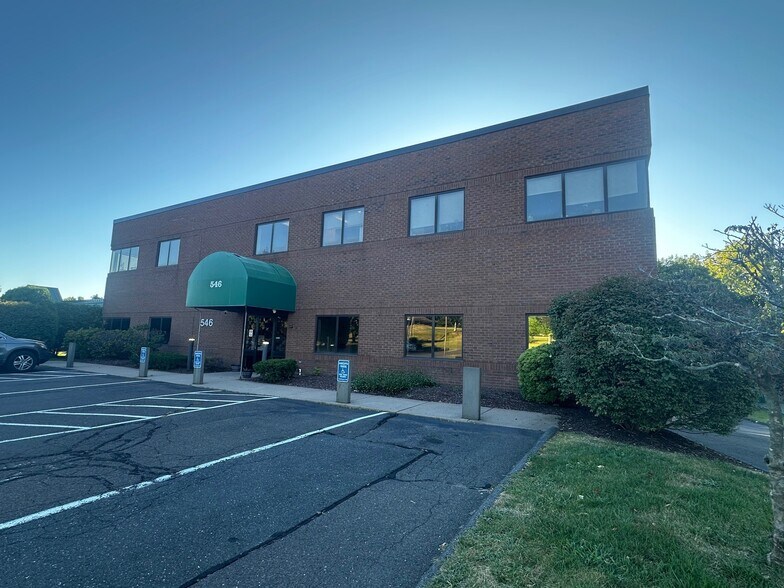 More Photos Of 546 Cromwell Ave, Rocky Hill Medical For Sale