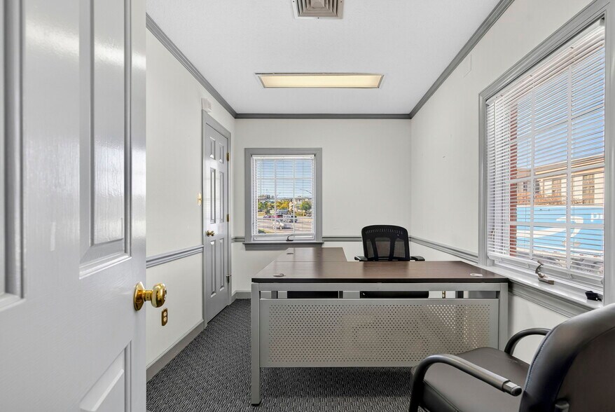 More Photos Of 650 Millwood Ave, Winchester Office For Lease