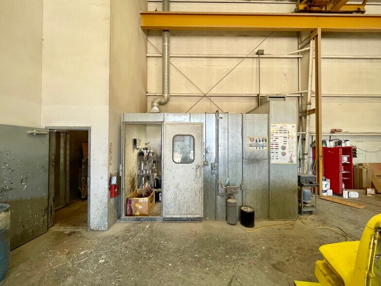 More Photos Of 9625 NE Vancouver Way, Portland Warehouse For Lease