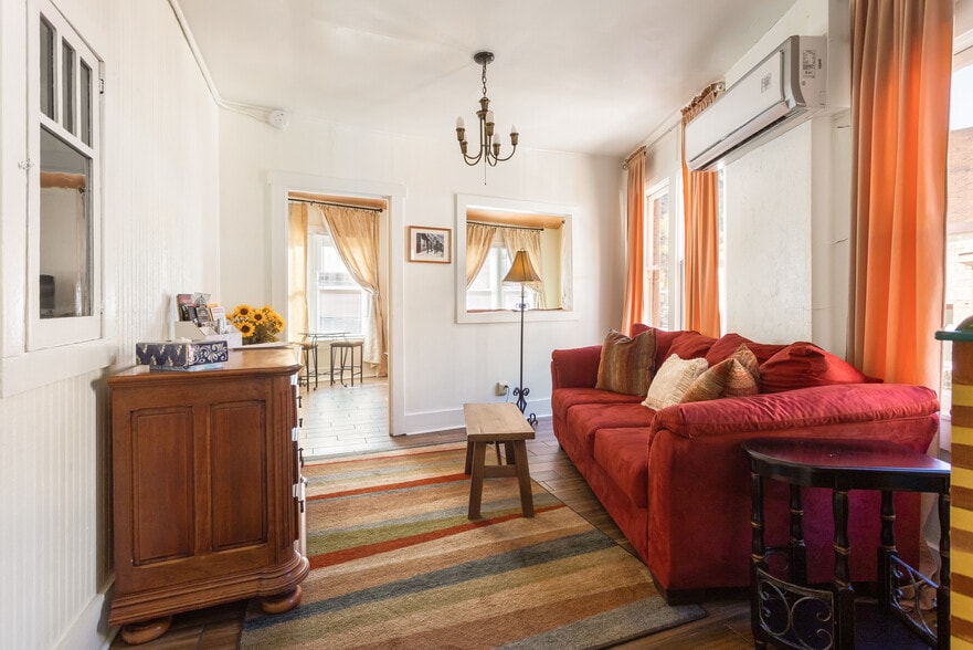 More Photos Of 41 N Main St, Bisbee Storefront Retail Residential For Sale