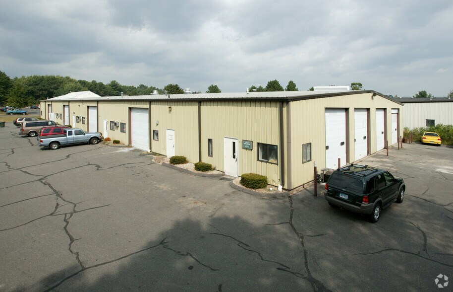 More Photos Of 11 Herman Dr, Simsbury Light Manufacturing For Sale