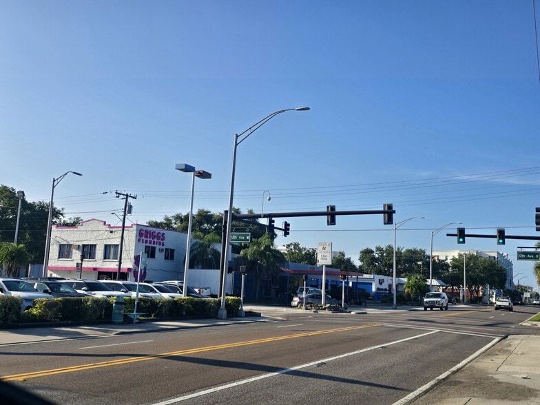 More Photos Of 1315 12th Ave, Bradenton Freestanding For Sale
