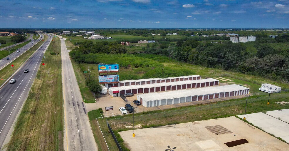 More Photos Of 1742 N Earl Rudder Fwy, Bryan Self Storage For Sale