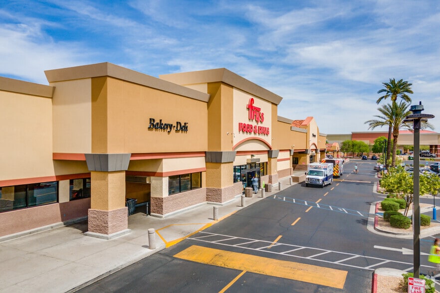 More Photos Of 7730-7794 E McDowell Rd, Scottsdale Unknown For Lease