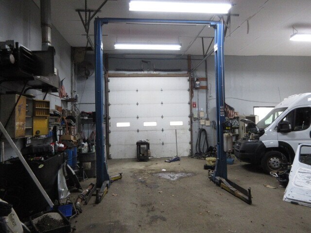 More Photos Of 1894 State Rt 23, West Milford Auto Repair For Lease