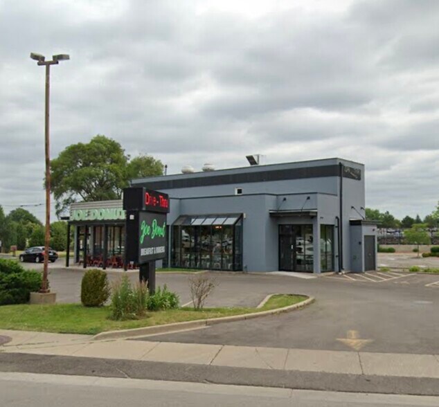 More Photos Of 720 E Rand Rd, Mount Prospect Restaurant For Sale