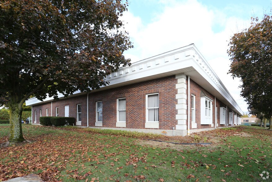 More Photos Of 7 N Washington St, Plainville Medical For Lease