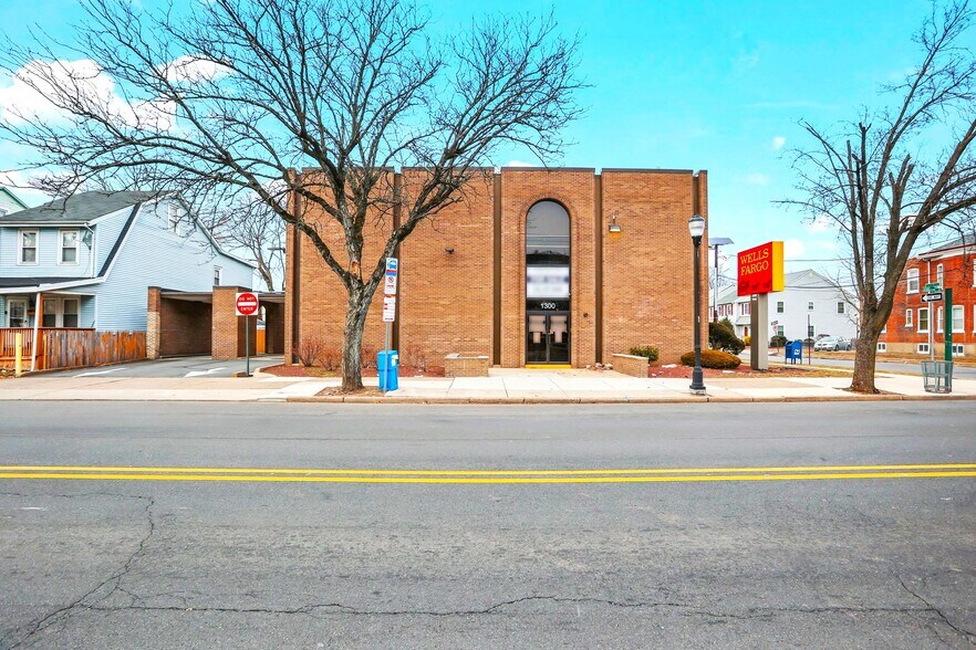 More Photos Of 1300 Hamilton Ave, Trenton Bank For Sale