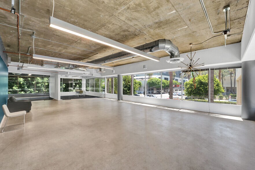 More Photos Of 221 S Figueroa St, Los Angeles Loft Creative Space For Lease