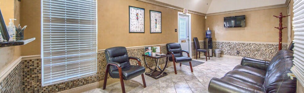 More Photos Of 13037 Nacogdoches Rd, San Antonio Medical For Sale