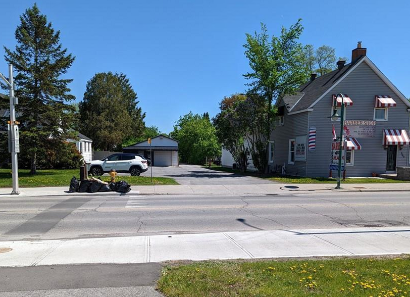 Primary Photo Of 1543-1549 Stittsville Main St, Ottawa Storefront Retail Residential For Sale