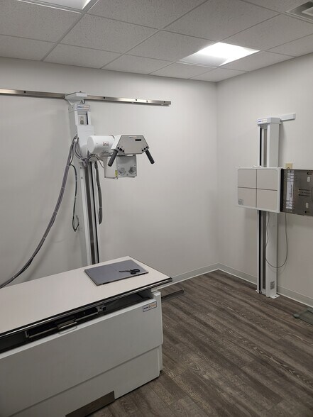 More Photos Of 11050 Griffin Rd, Cooper City Freestanding For Lease