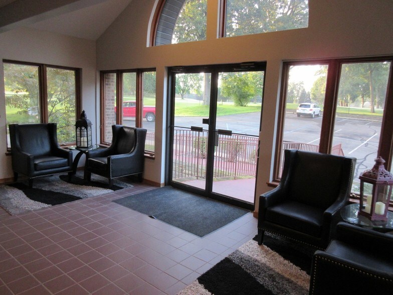 More Photos Of 1803 Whites Rd, Kalamazoo Office For Lease