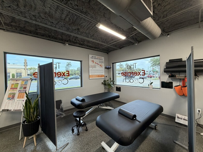 More Photos Of 4333 S Tamiami Trl, Sarasota Unknown For Lease