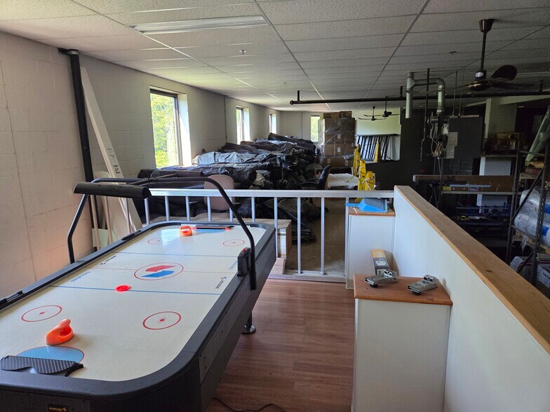 More Photos Of 4378 Craighead Rd, Allison Park Office For Lease