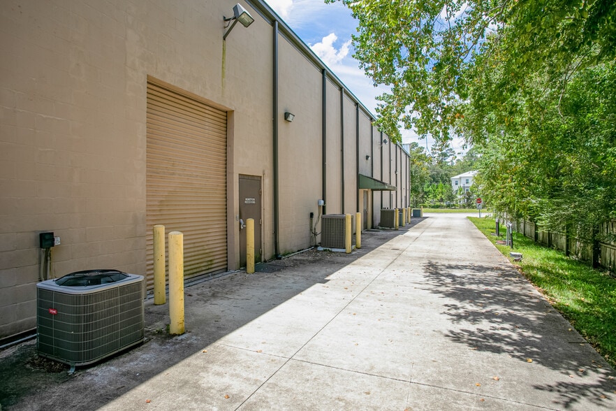 More Photos Of 2580 County Road 220, Middleburg Medical For Lease